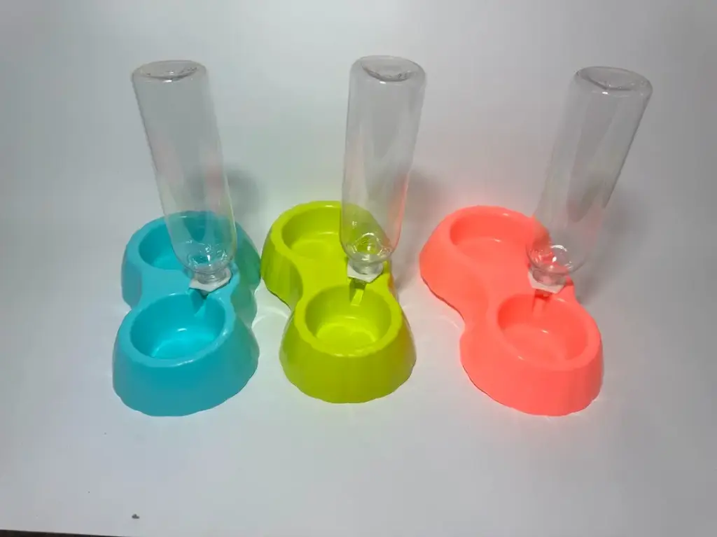 COMEDERO DOBlE CON DISPENSADOR DE LIQUIDOS